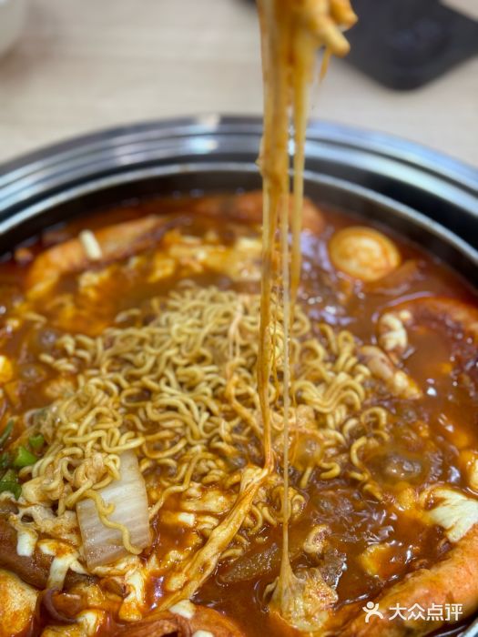 三清洞摩西韩式年糕火锅(威高广场店)图片