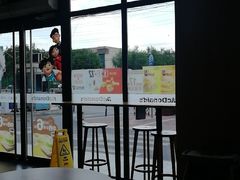 -麦当劳(松江南乐得来速店)