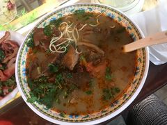 -金杨拉面王小吃面馆·牛三宝面·红烧牛肉粉
