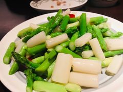芦笋炒藕带-上名堂·鱼头好吃(体育场路店)