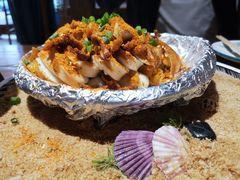沙滩烤鲜鱿-东来菜馆•手抓海鲜家常菜•海鲜锅贴(鸽子窝店)