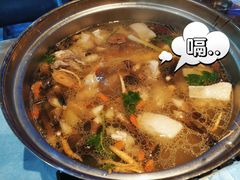 -千岛蚝高压锅生蚝·人参火锅(白云万达店)