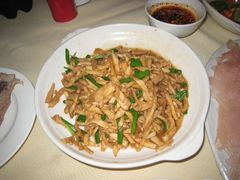 炒蘑菇-北京水岸山吧度假村(雁栖镇店)