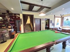 -小草屋轰趴馆别墅派对新场团建家庭聚会