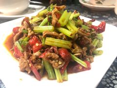 酸辣鸡杂-临江餐馆二楼美食部落