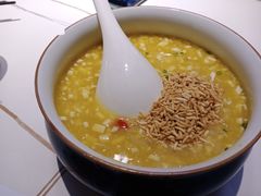 -阿瓦山寨·湘菜现炒·剁椒鱼头王(咸阳总店)