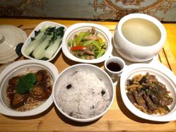 -莉泽月子中心(鹅潭汇店)