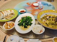 -年辉渔村·非遗传承餐厅(新丰江店)