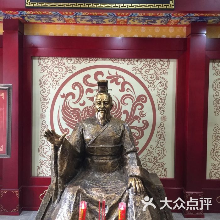 万家丽世界名人蜡像馆