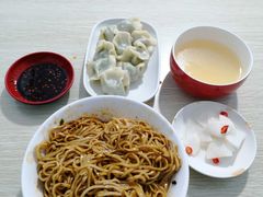 -岳四孃老面馆(四川师范大学狮子山校区桂苑店)