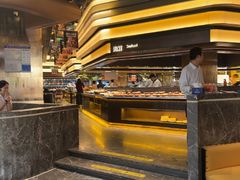 -钱小奴海鲜自助黑金店(杭州滨江龙湖店)