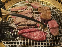 -铭牛烧肉·和牛海鲜自助(高新月牙湖店)