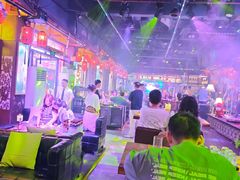 -喜鹊音乐酒馆(西街店)