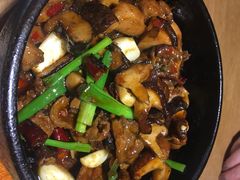 石锅椒麻鸡-蜀宴小调·精致家常菜(科华店)