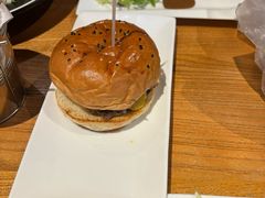 -HUZI虎滋精酿餐吧(京西大悦城店)