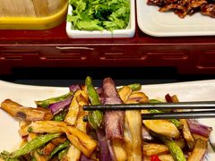 -纳家楼·地道陕菜(劳动路店)