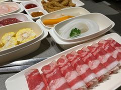 -海底捞火锅(曹安公路店)