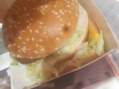 -麦当劳(百联西郊购物中心店)