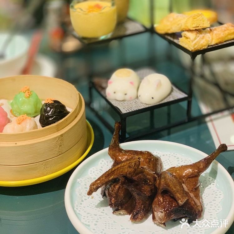 乳鸽:一定要趁热吃,咬下去真是丝滑鲜美