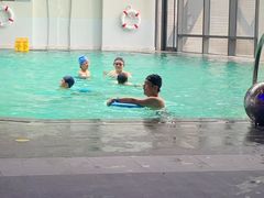 -上海滴水湖皇冠假日酒店