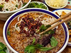 -云阿蛮云南生烫牛肉米线(奉贤路店)