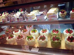 -花花卷卷·鲜食蛋糕(静安久光百货店)