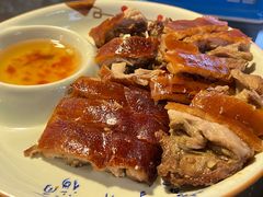 烤乳猪-临高吉海土窑海鲜(琼山店)