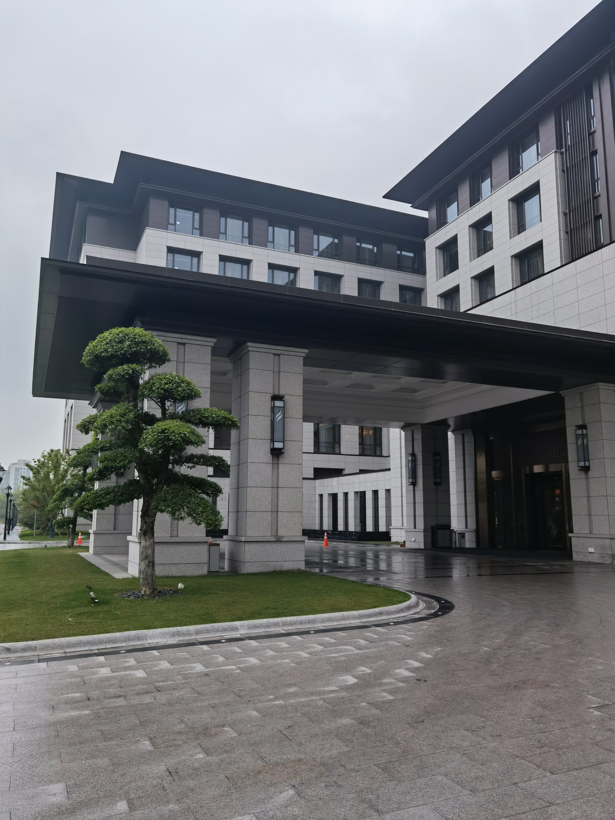 第一次到中吴宾馆吃自助,小姑子请客