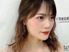 -艺采红鹰职业培训学校