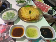 -洪氏嗨捞·广东猪肚鸡·椰子鸡火锅(西咸万象城店)