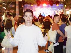 -瑞虹新天地月亮湾