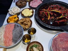 -卤校长老火锅(杨家坪直营店)