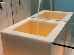 -上海滴水湖皇冠假日酒店