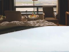 -上海中航虹桥机场泊悦酒店