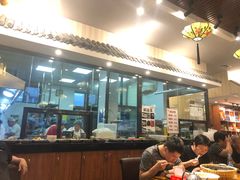 大堂-华盛园卷子王农家菜水库鱼
