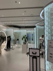 -Meng Lang 梦郎白金店