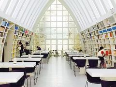 -钟书阁(松江泰晤士小镇店)