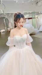 -艾米丽婚纱礼服