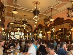 -Majestic Café