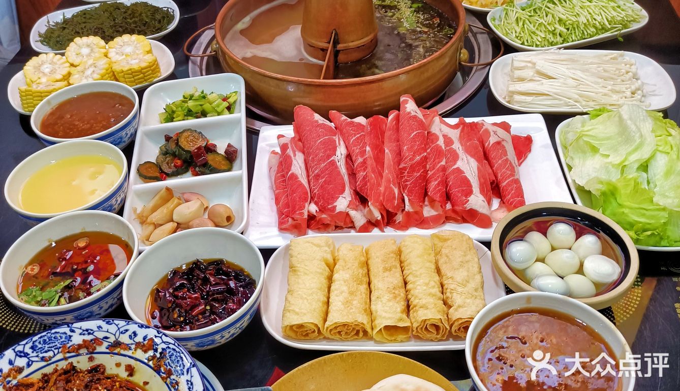 天冷了，就该来一场热腾腾的铜锅涮肉