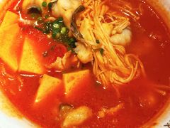 -渝是乎酸菜鱼·川渝小炒(新世界百货望京店)