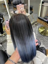 -Tloml salon