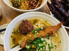 -佬钱湾仔(衣裳街店)