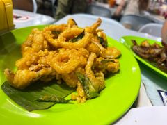 咸蛋黄鱿鱼-明记烧鱼美味店