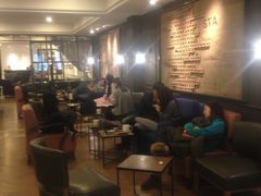 3-星巴克臻选(广州沙面店)