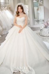 -艾米丽婚纱礼服