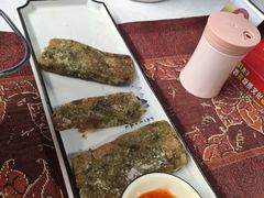-刘姐啤酒鱼民族演艺餐厅(西街总店)