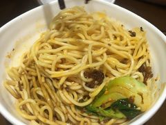 -张氏宽窄巷成都名小吃(茂业百货华强北店)