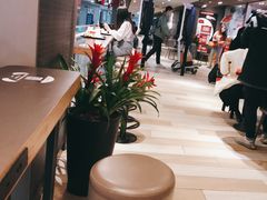 -肯德基(成都机场T2到达精选店)