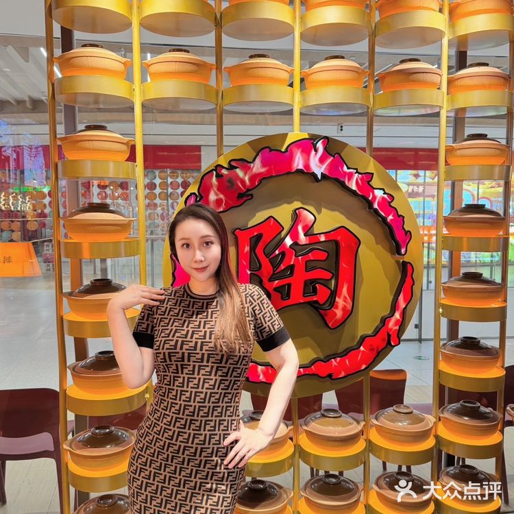 我仿佛穿越到了成都的老店吃砂锅菜，爱了爱了